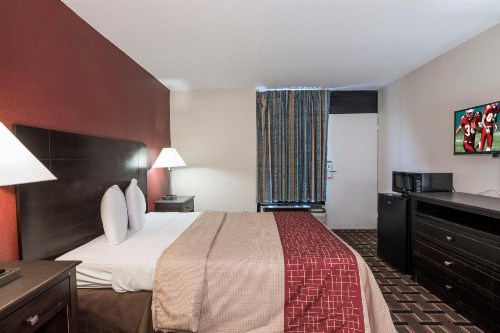 Red Roof Inn Mobile - Midtown image 24